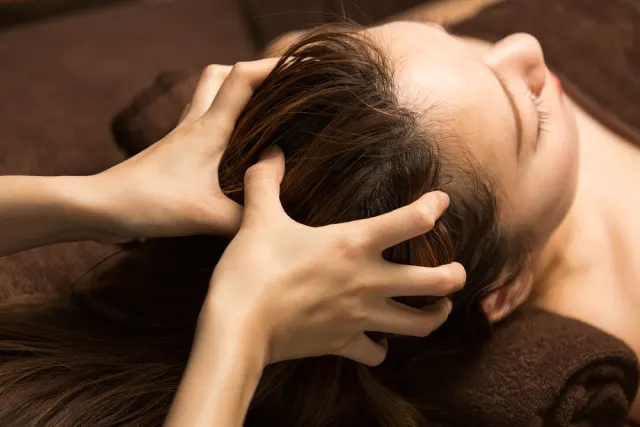 Formula Nutrisi Terbaik untuk Menutrisi Akar Rambut yang Rusak Parah